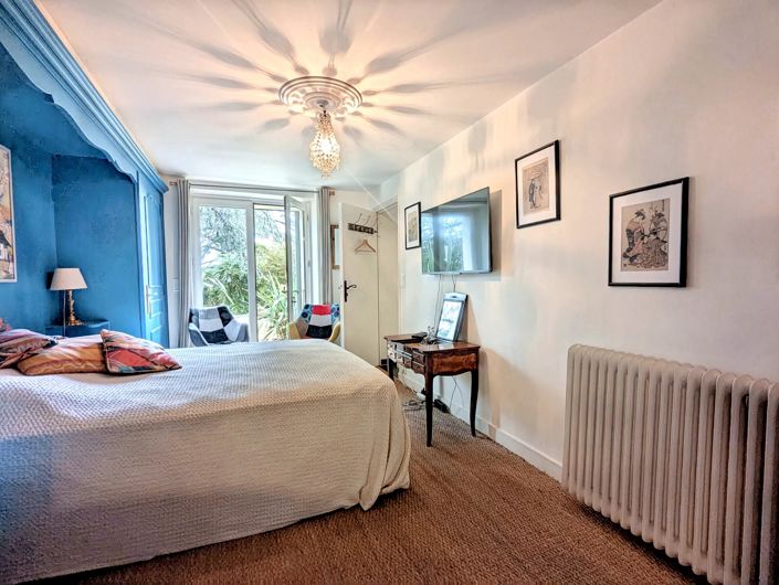 Image No.8-3 Bed House for sale