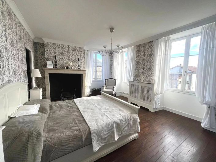 Image No.5-Maison de village de 4 chambres à vendre à Villefagnan