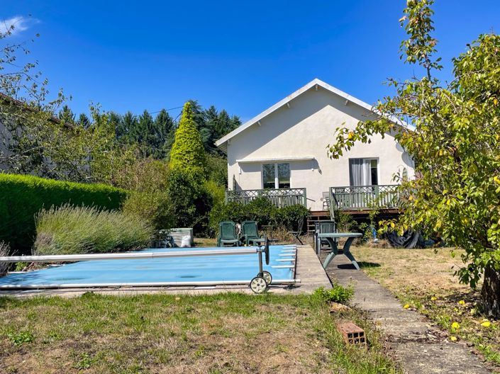 Image No.10-3 Bed House for sale