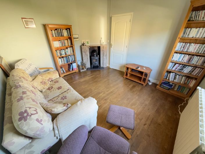 Image No.9-3 Bed House for sale