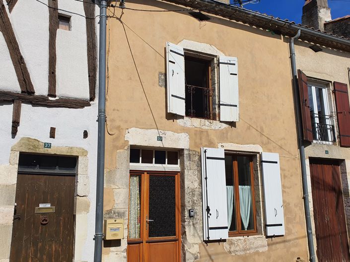 Image No.1-3 Bed House for sale