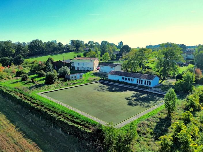 Image No.1-8 Bed House for sale