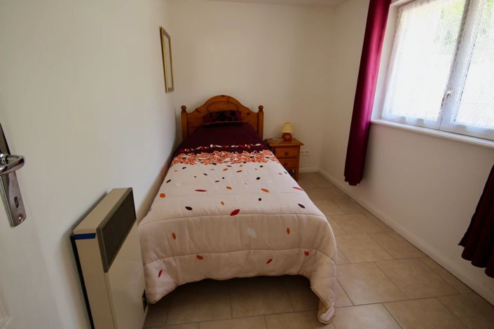 Image No.7-8 Bed House for sale