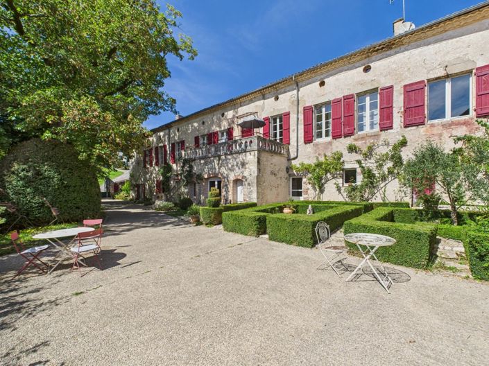 Image No.1-7 Bed House for sale
