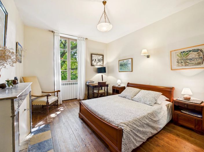 Image No.8-7 Bed House for sale