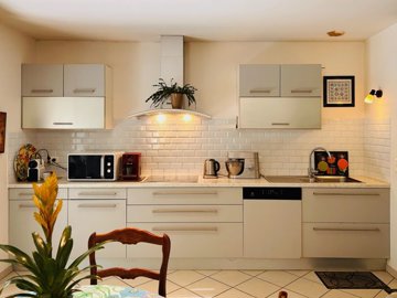 9d932e6478b3810d7fdce5803e740203f92fc85e09350