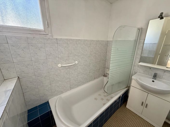 Image No.13-4 Bed House for sale