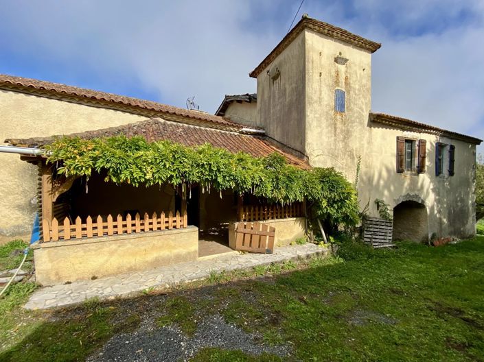 Image No.1-3 Bed Farmhouse for sale