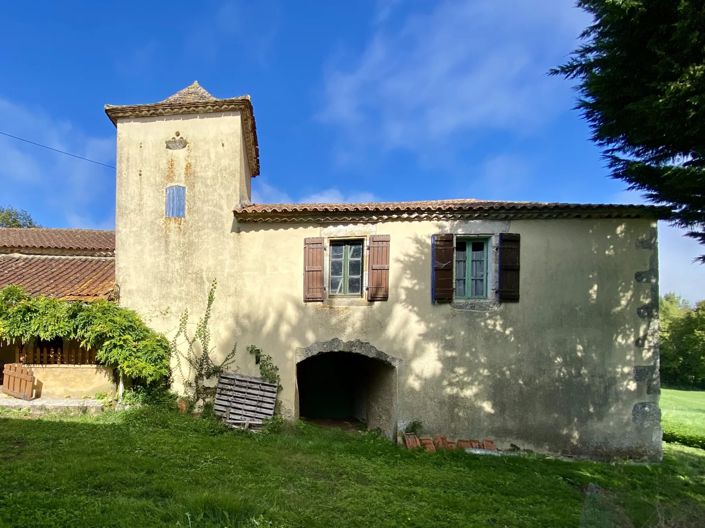 Image No.15-3 Bed Farmhouse for sale