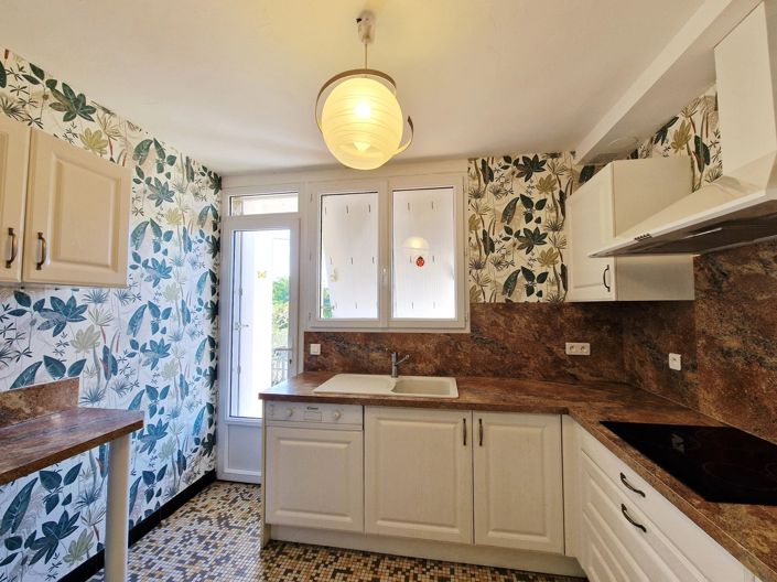 Image No.5-4 Bed House for sale