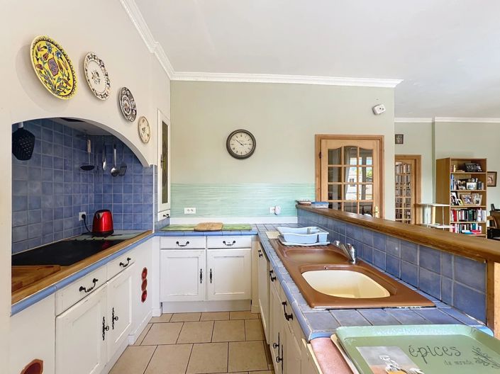 Image No.6-3 Bed Village House for sale