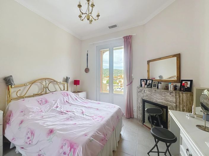 Image No.9-3 Bed Village House for sale