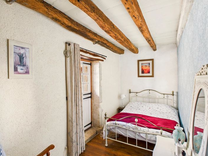 Image No.9-3 Bed House for sale