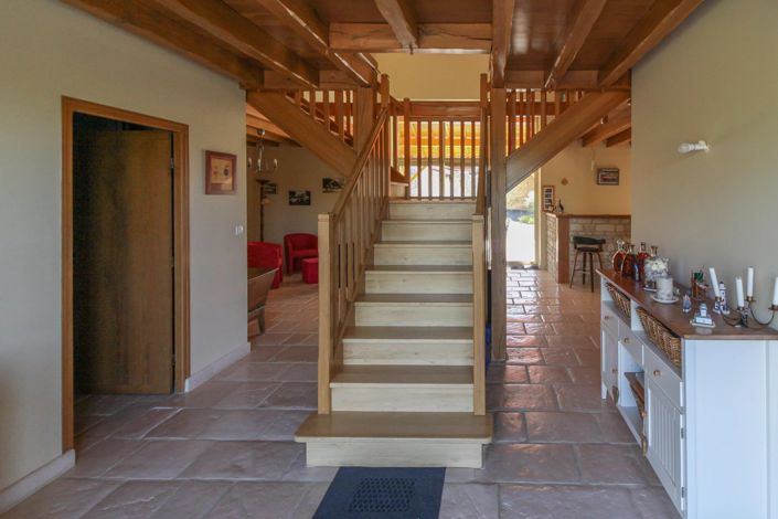 Image No.3-5 Bed House for sale