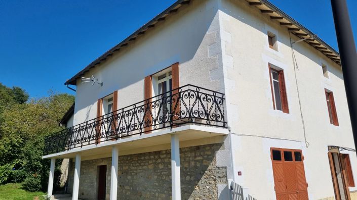 Image No.1-4 Bed House for sale