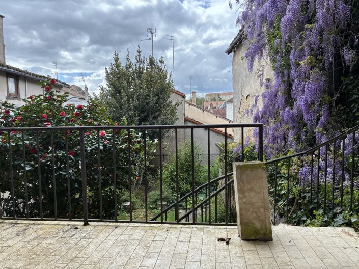 Image No.12-2 Bed House for sale