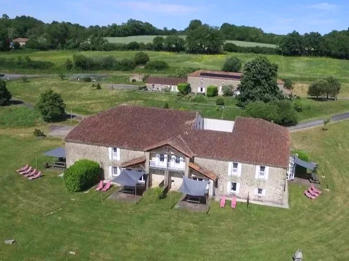 Image No.1-26 Bed House for sale