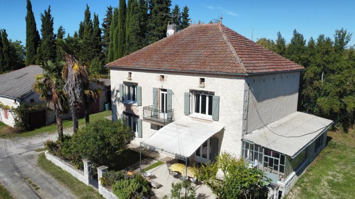 Image No.1-4 Bed House for sale
