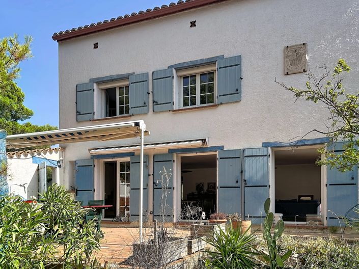 Image No.2-4 Bed House for sale