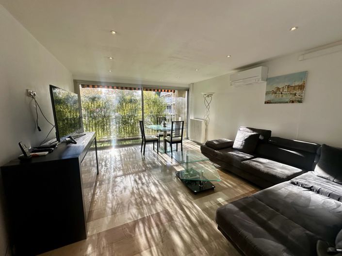 Image No.1-2 Bed Property for sale