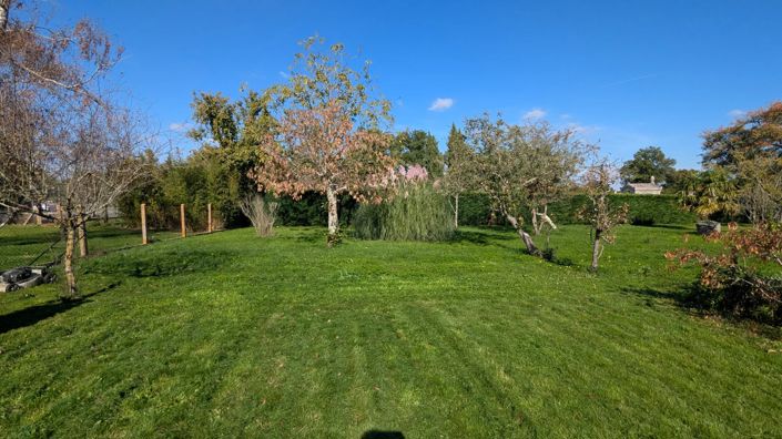 Image No.2-Maison de village de 4 chambres à vendre à Chapelle-Viviers