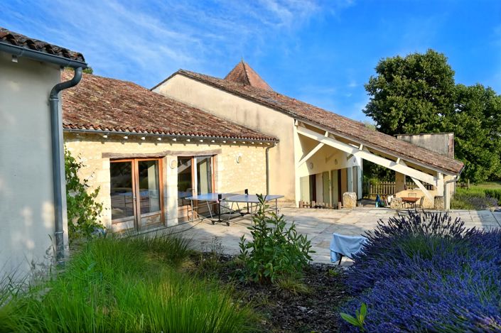 Image No.5-5 Bed Village House for sale