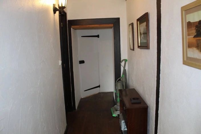 Image No.10-2 Bed House for sale