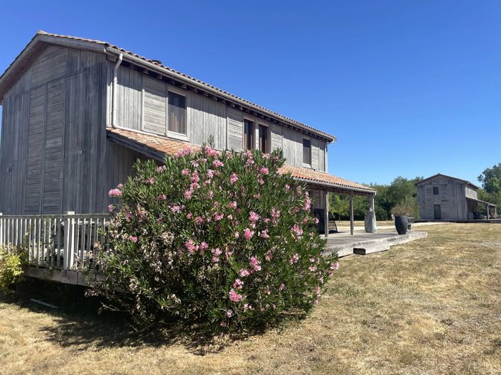 Image No.5-8 Bed House for sale