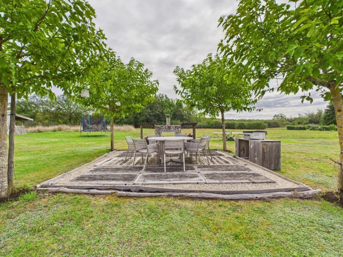 Image No.11-8 Bed House for sale