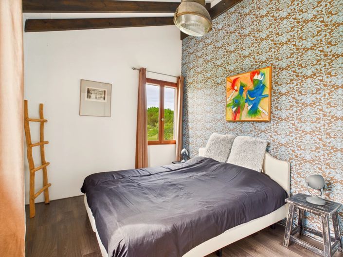 Image No.6-8 Bed House for sale