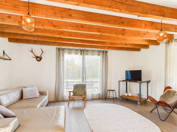Image No.6-8 Bed House for sale