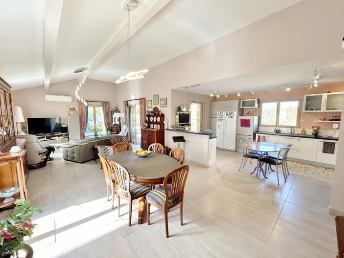 Image No.7-3 Bed House for sale