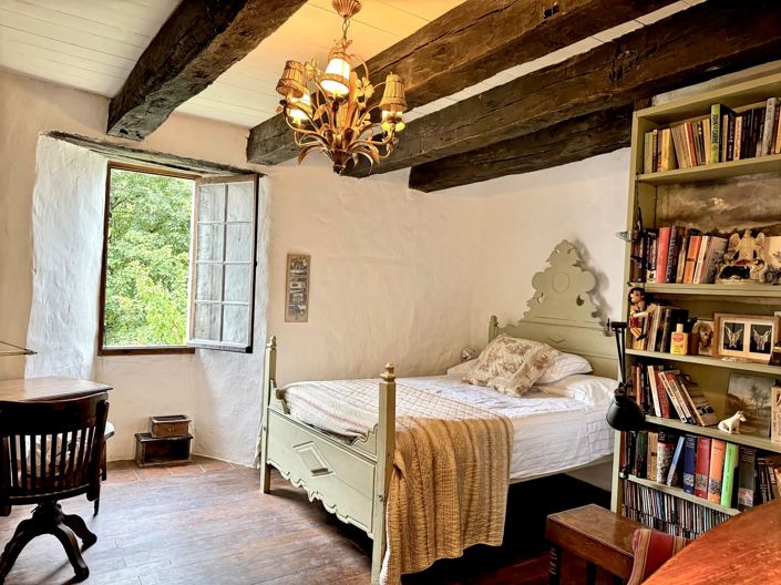 Image No.9-3 Bed House for sale