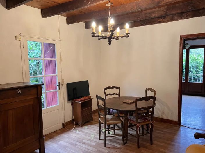 Image No.6-5 Bed House for sale