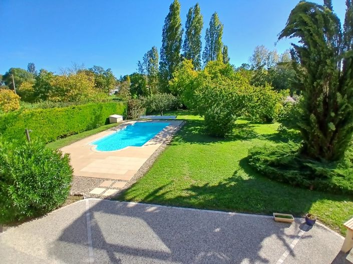 Image No.2-5 Bed House for sale