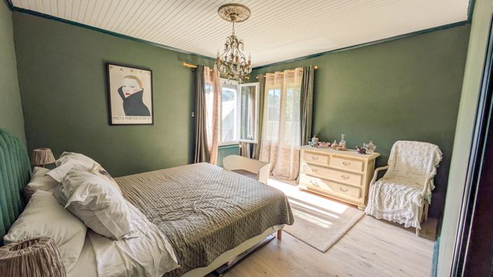 Image No.4-6 Bed Village House for sale