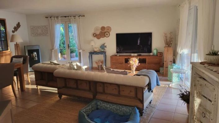 Image No.10-Maison de 5 chambres à vendre à Saint-Antonin-du-Var