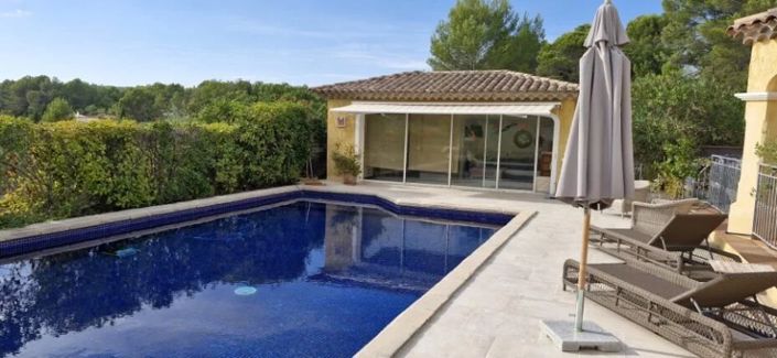 Image No.2-Maison de 5 chambres à vendre à Saint-Antonin-du-Var