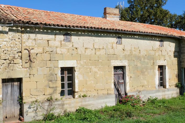 Image No.4-2 Bed House for sale