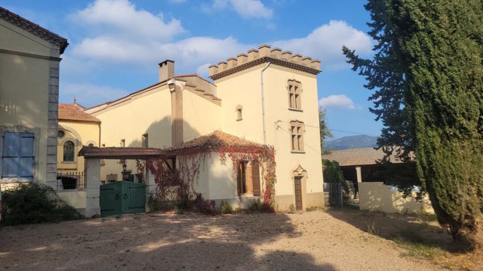 Image No.1-6 Bed House for sale