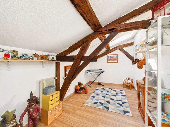 Image No.11-4 Bed Farmhouse for sale