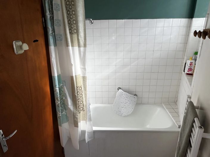 Image No.9-4 Bed House for sale