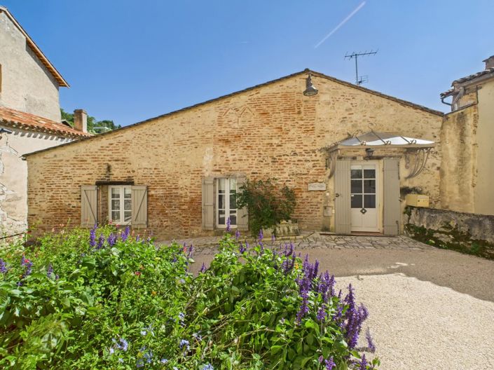 Image No.1-3 Bed Village House for sale