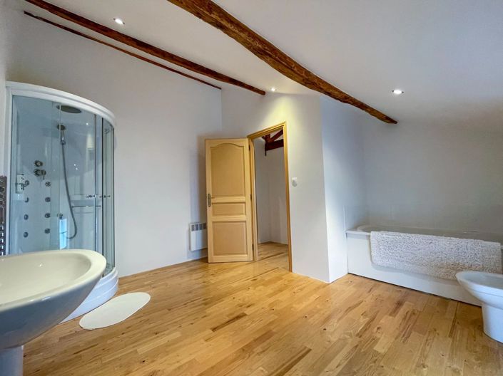 Image No.10-4 Bed House for sale