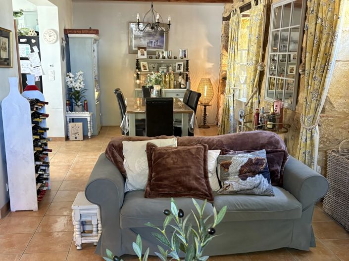 Image No.4-4 Bed House for sale