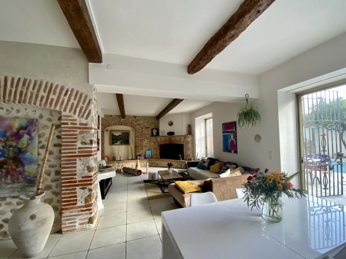 Image No.3-4 Bed House for sale