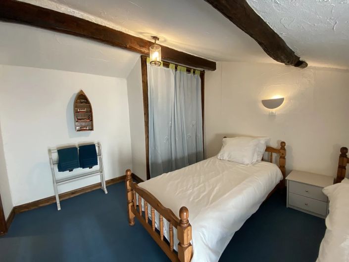 Image No.8-4 Bed House for sale