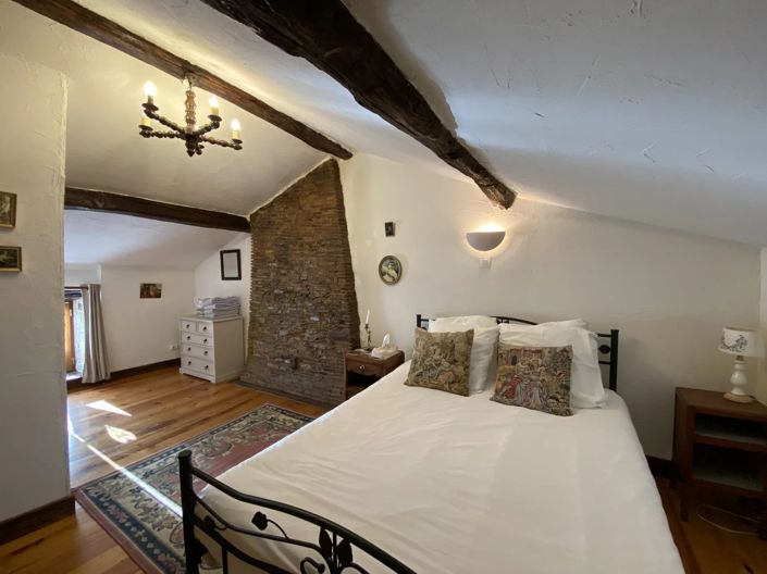 Image No.9-4 Bed House for sale