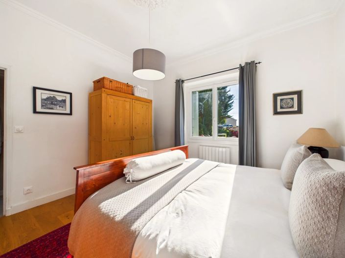 Image No.10-2 Bed House for sale