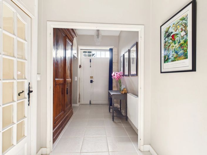 Image No.5-2 Bed House for sale